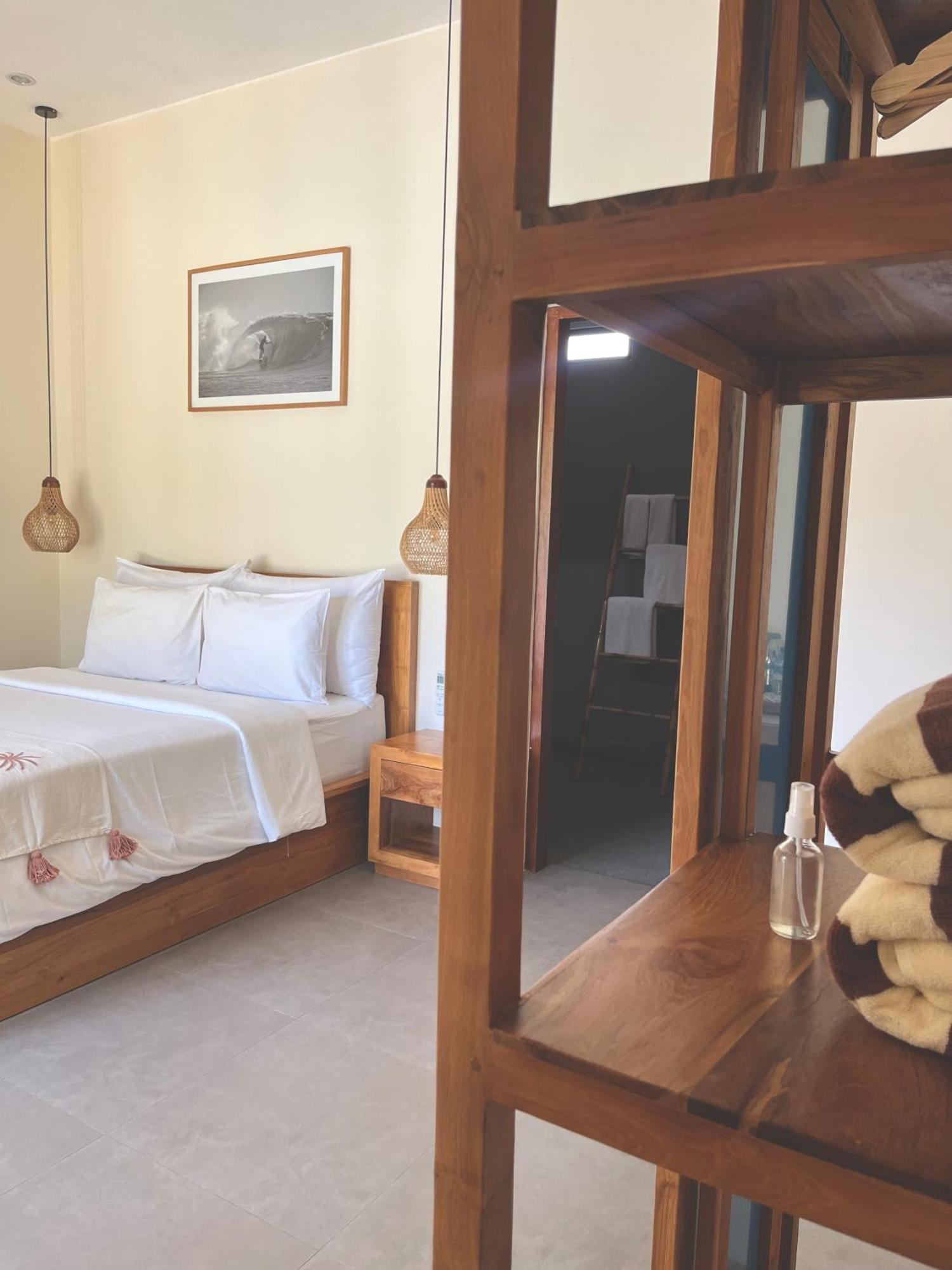 Hotel Tropical Almond